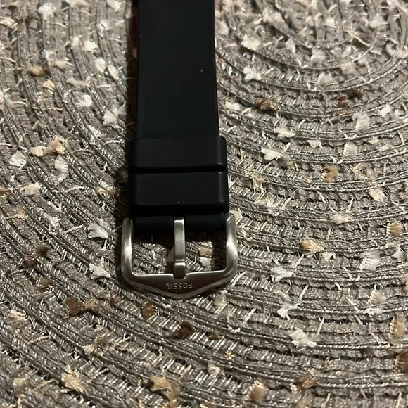 Fossil model 8 Forrester Red Dial Wristwatch with Black Strap - Picture 7 of 10